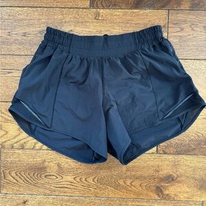 lululemon hotty hot 4” shorts ✨